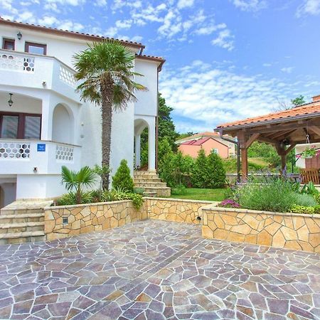 Apartments Stolfa Krk Town Exterior foto